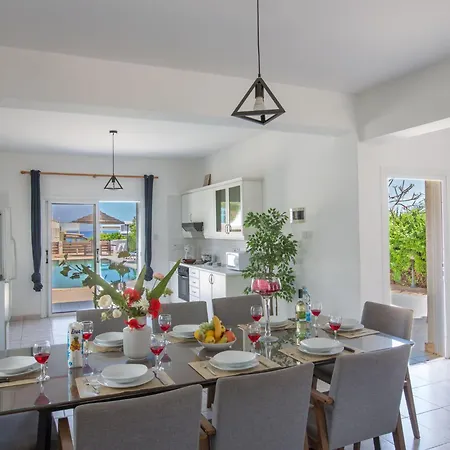 Mit Pool Am Der Fig Tree Bay By Interhome *