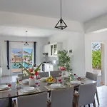 Mit Pool Am Der Fig Tree Bay By Interhome *