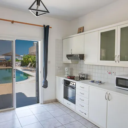 Holiday home Mit Pool Am Der Fig Tree Bay By Interhome Protaras